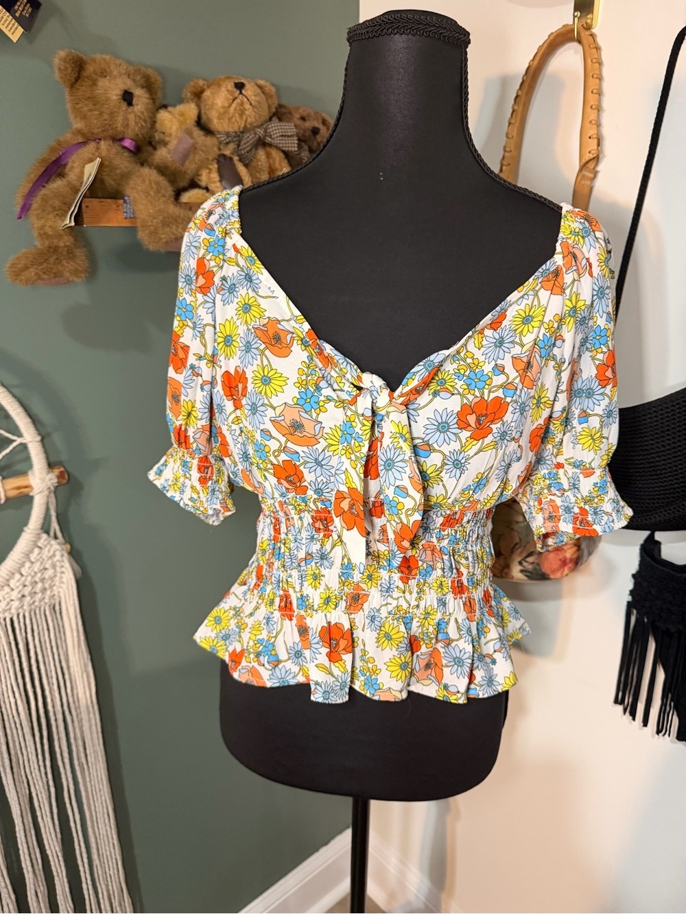 Sienna Sky Floral Boho Peplum Top Size Small Boho